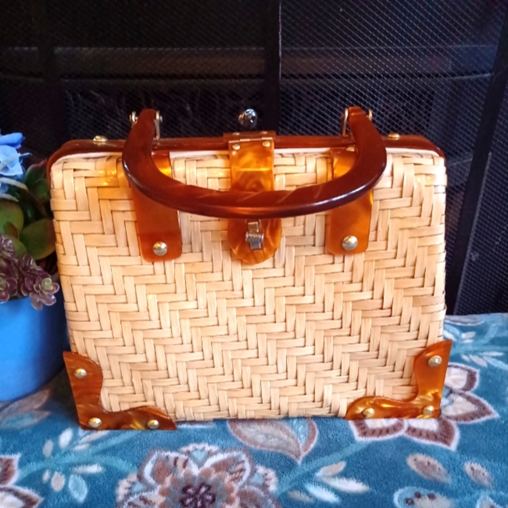 Vintage 1950's Simon Mister Ernest Wicker Basket Lucite accent & Handles Handbag